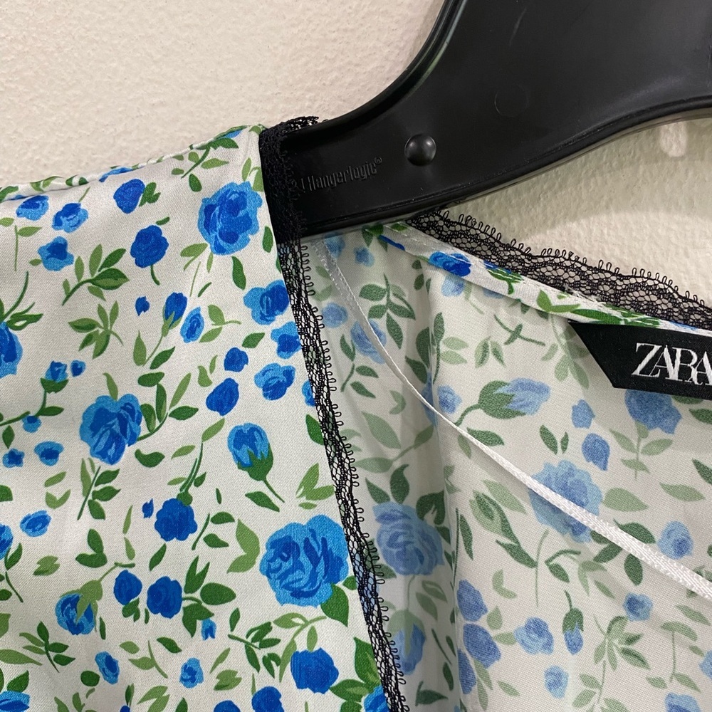 Zara | Cropped Floral Blouse - Picture 6 of 11